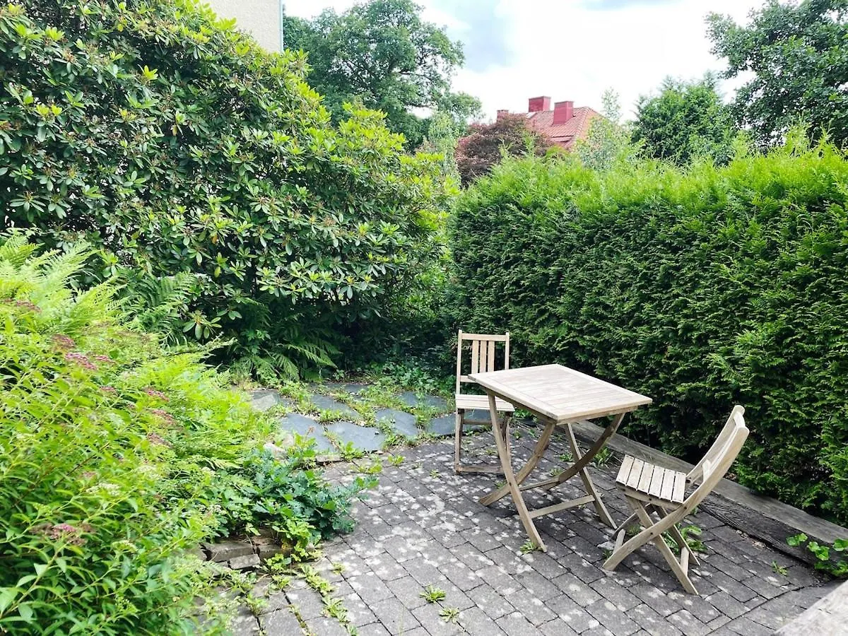 Apartment In Charming Aenggarden ヨーテボリ 0*,  スウェーデン